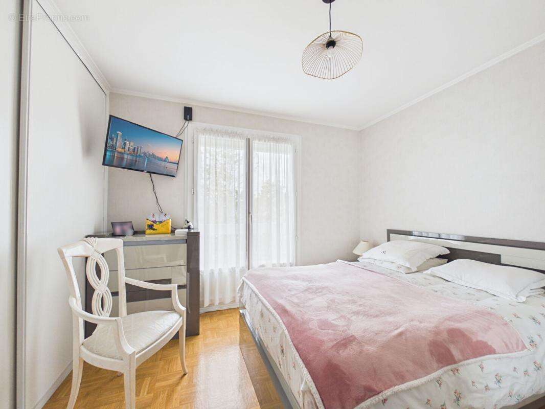 Maison de 107 m2 à Chatellerault, 3 chambres, jardin, garage - photo 8