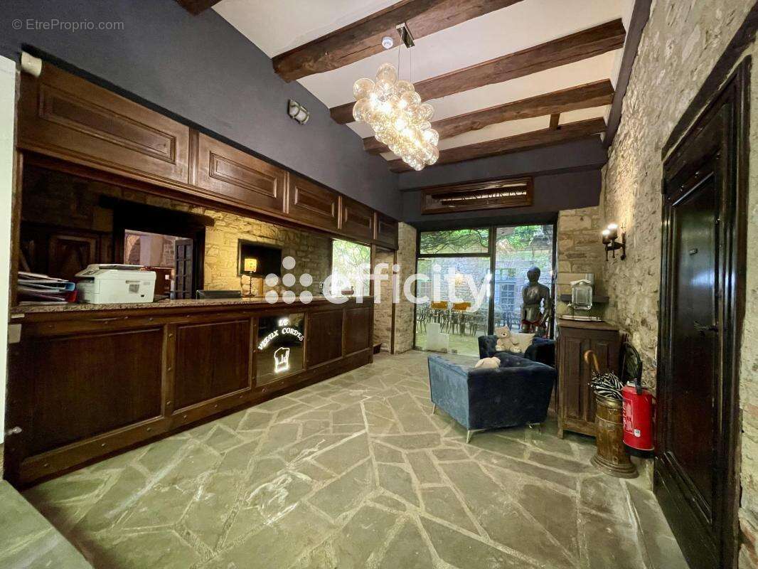 Locaux/Biens immobiliers - photo 2