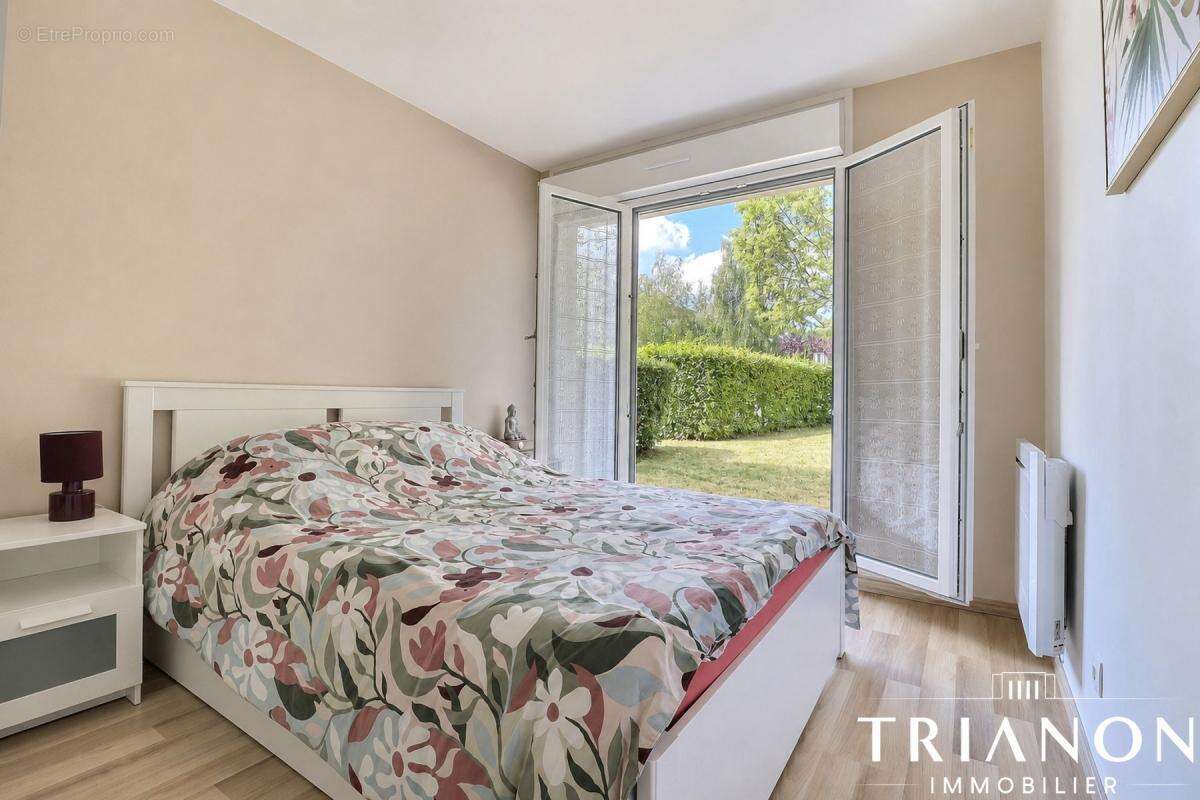 Trianon - 4 pièces rénové avec terrasse plein Ouest - photo 6