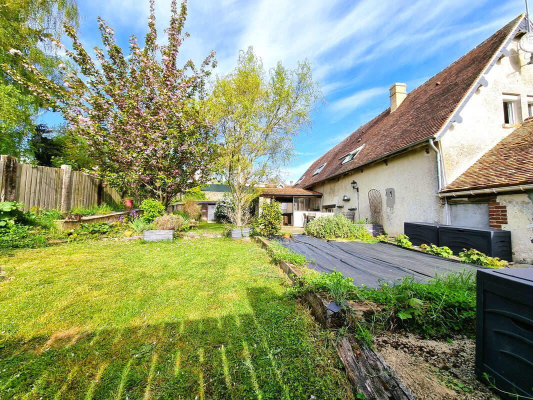 Maison à MAINTENON