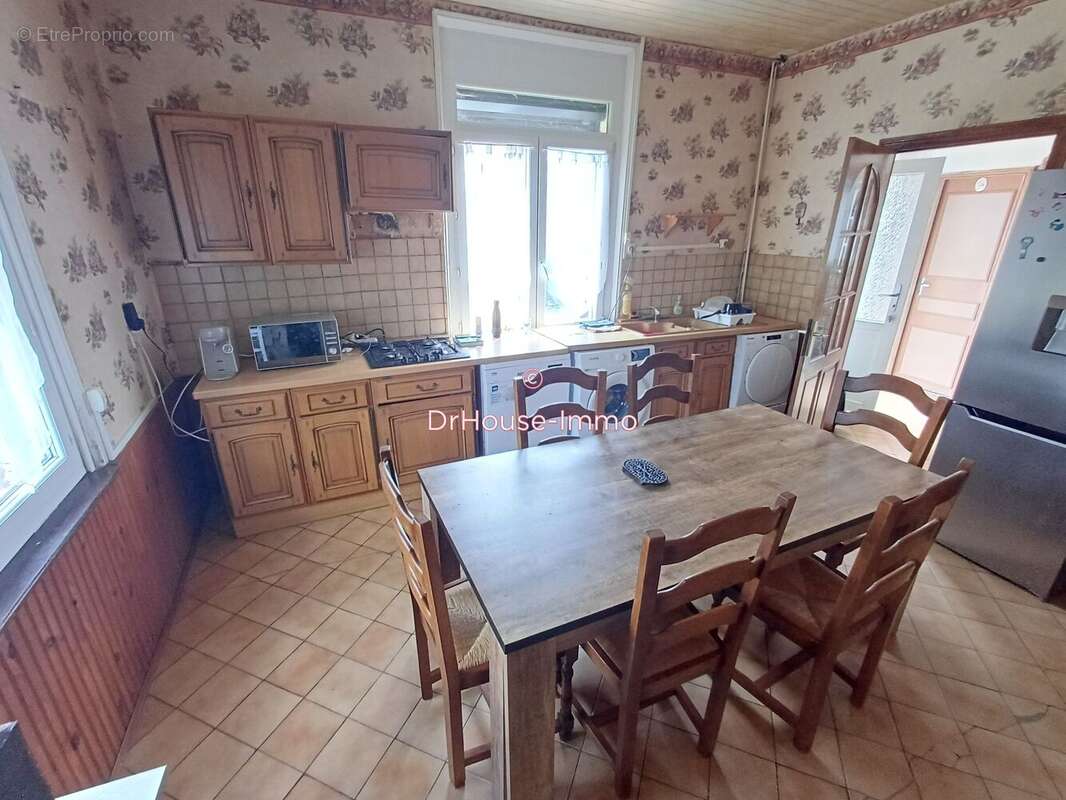 Maison 142 m² à Bernot  - photo 26