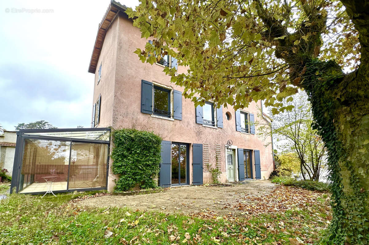 Maison à BRINDAS
