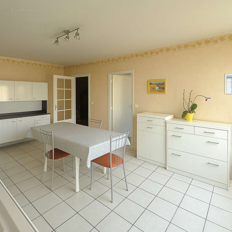 Appartement à SAINT-ETIENNE
