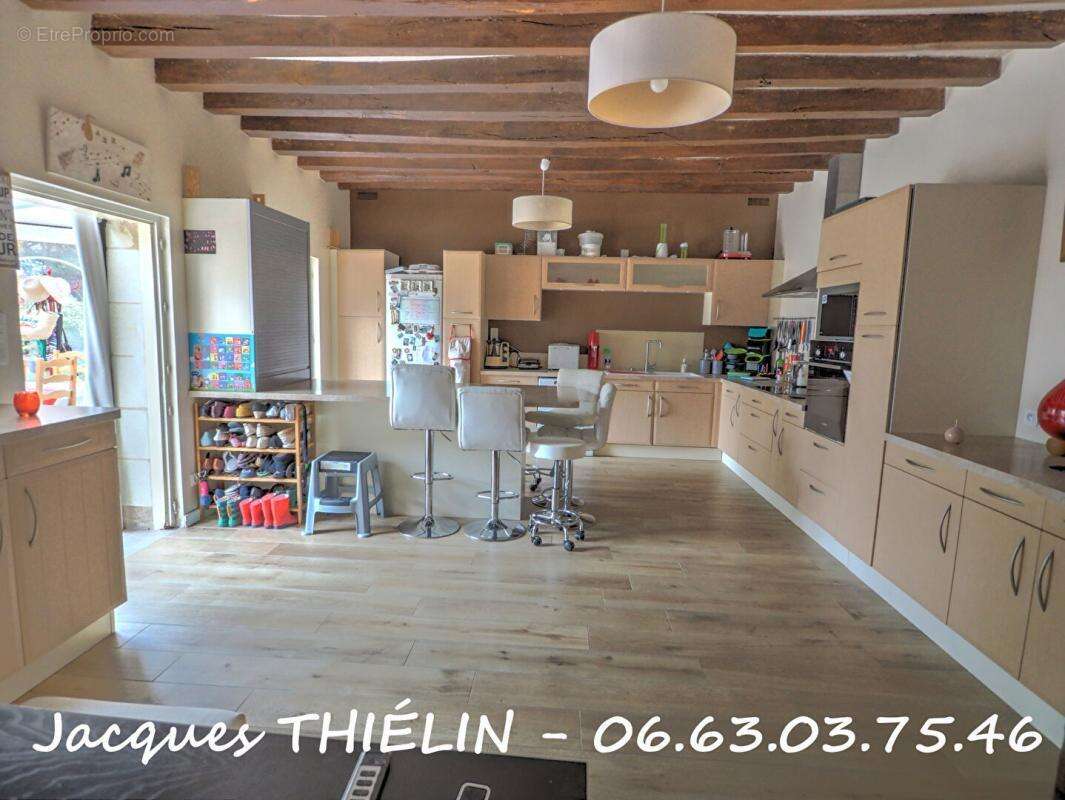 Maison à LONGUE-JUMELLES