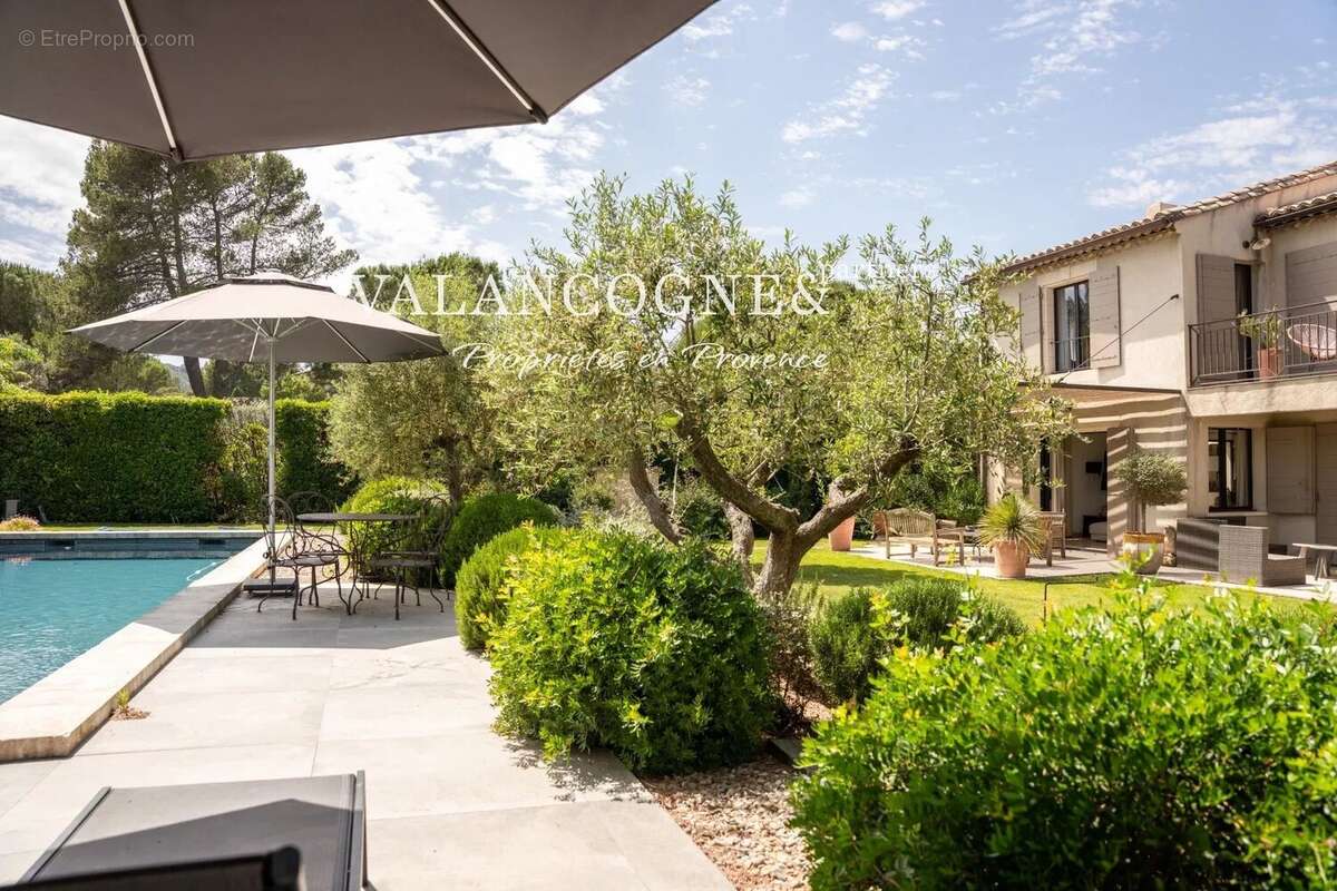 Maison entièrement rénovée - photo 7