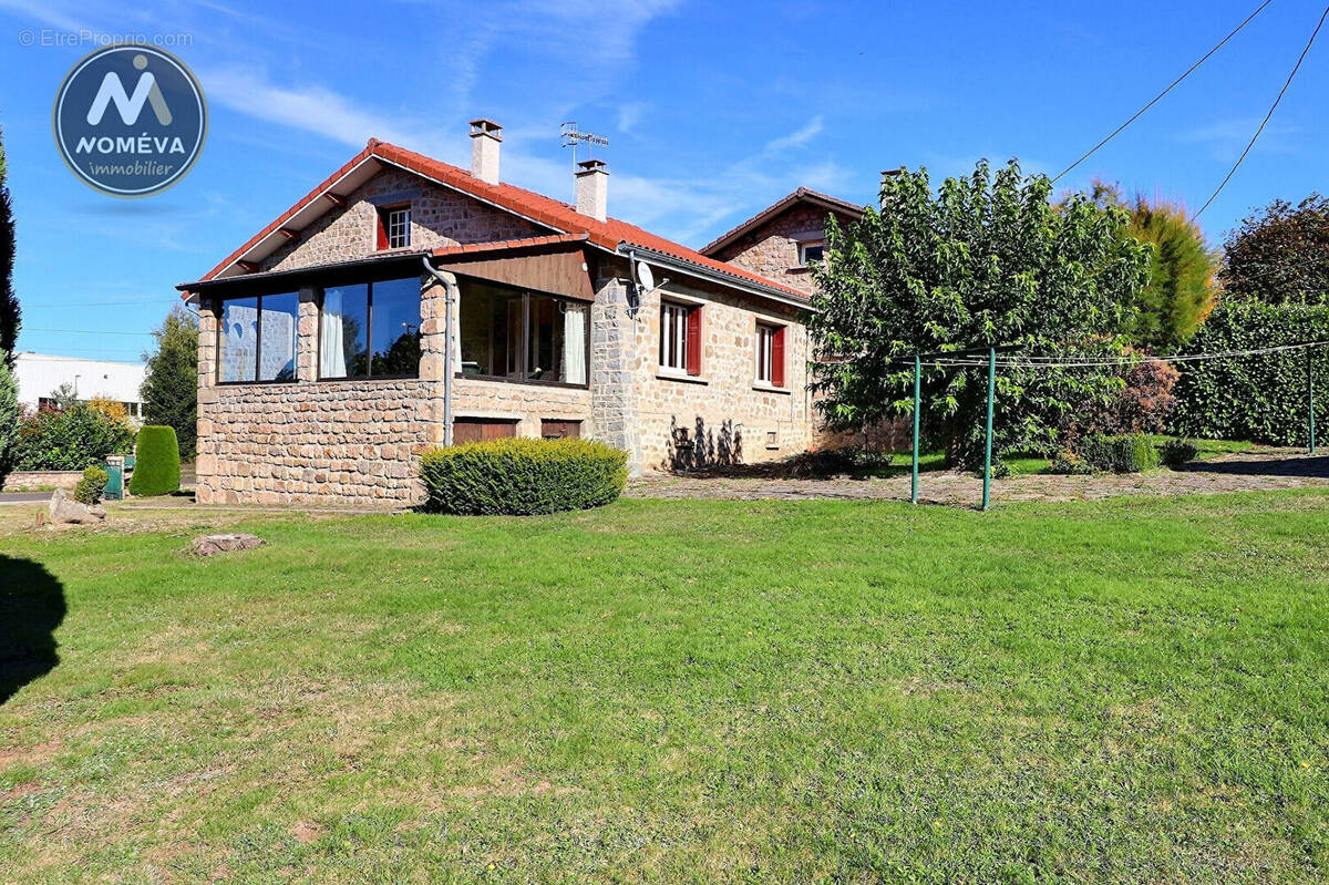 Maison à MONTFAUCON-EN-VELAY