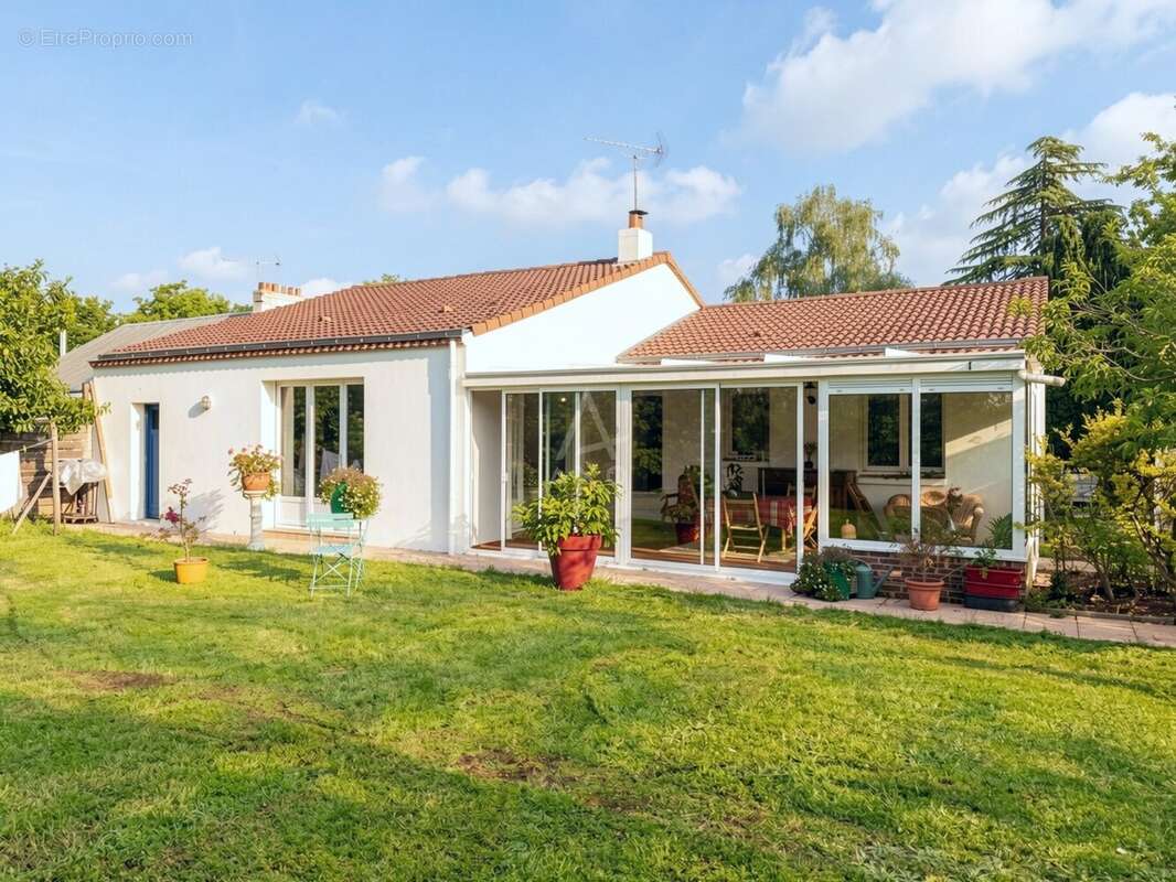 Maison à LES BROUZILS