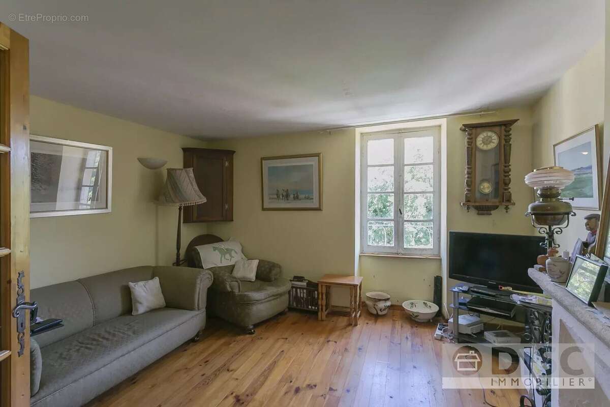 Maison de village avec Jardin (En Viager). - photo 2
