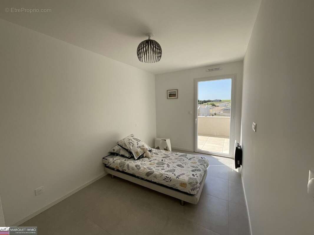 Appartement à SAUVIAN