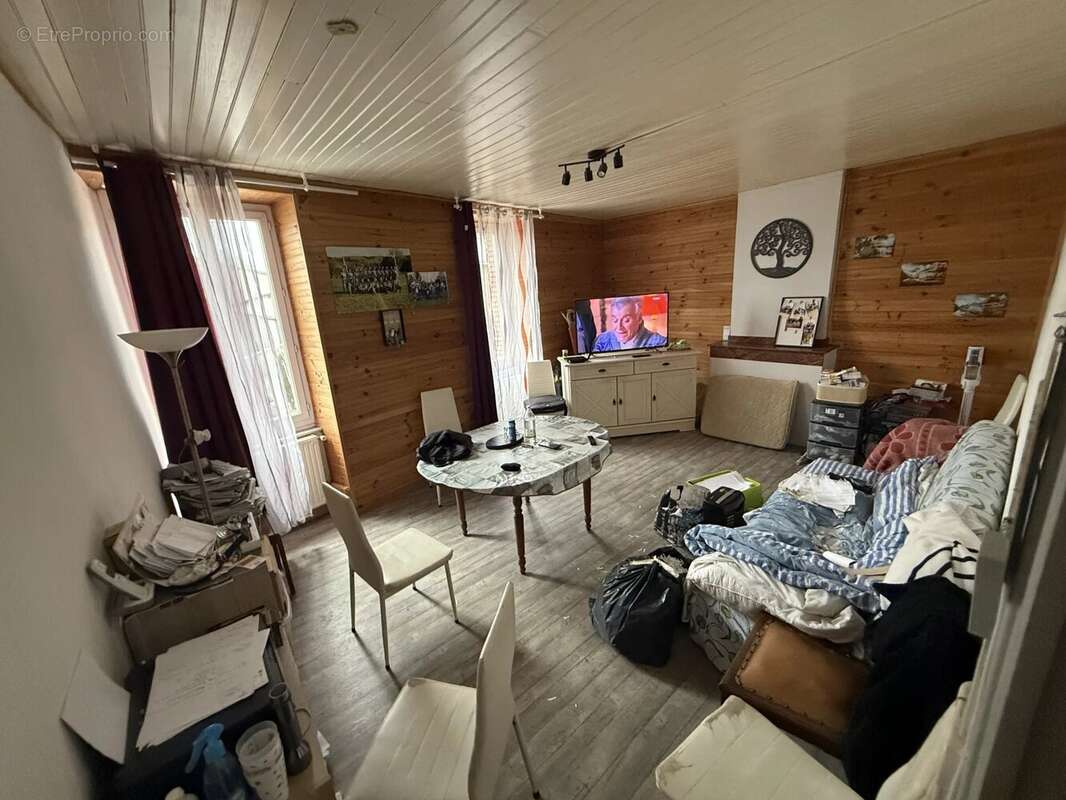 Appartement à MONTREDON-LABESSONNIE