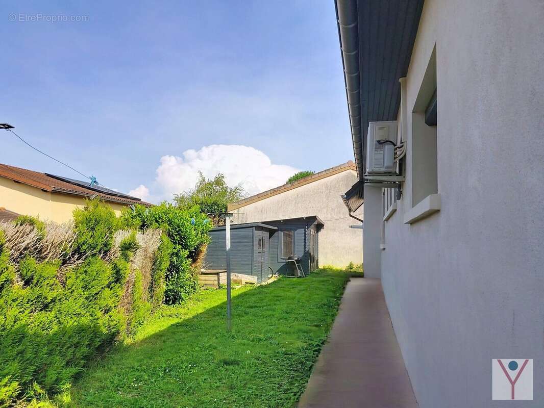 Maison à VILLARS-LES-DOMBES