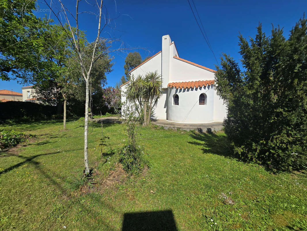 Maison à AIGREFEUILLE-SUR-MAINE