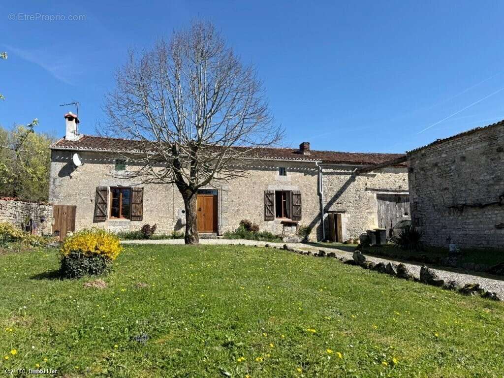 Maison à MANSLE