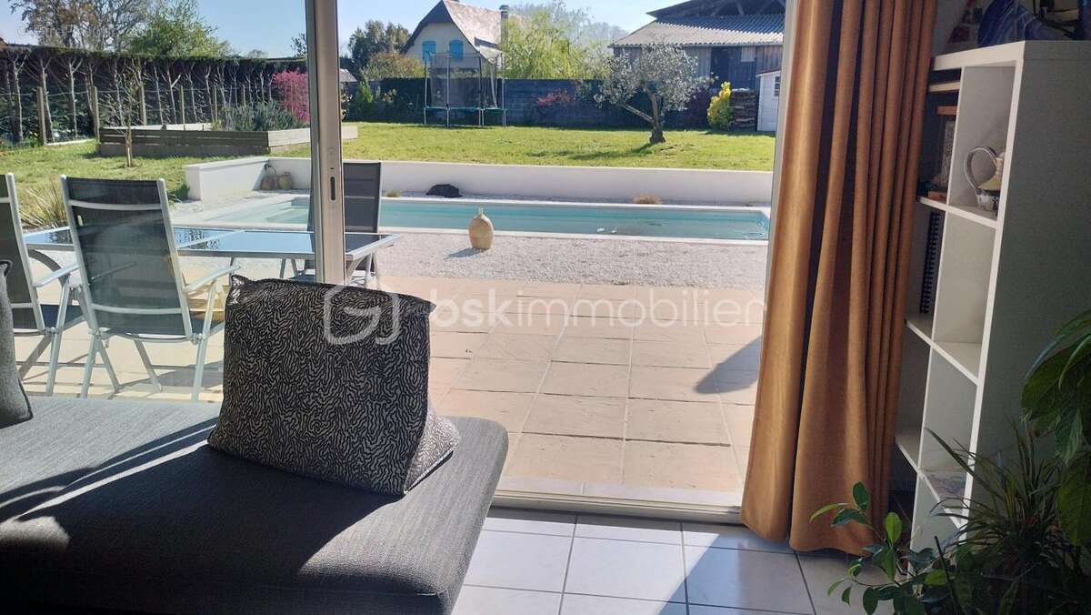 Maison à SERRES-CASTET