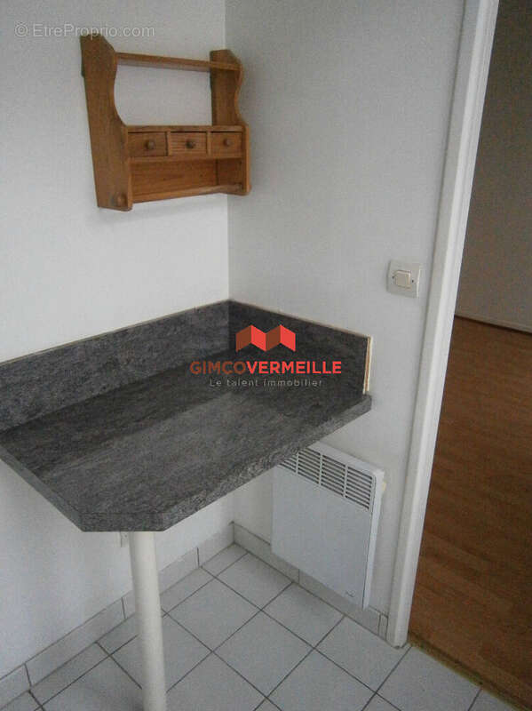 Appartement à VOISINS-LE-BRETONNEUX