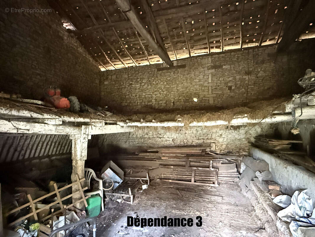 Maison à CHASSENEUIL-SUR-BONNIEURE