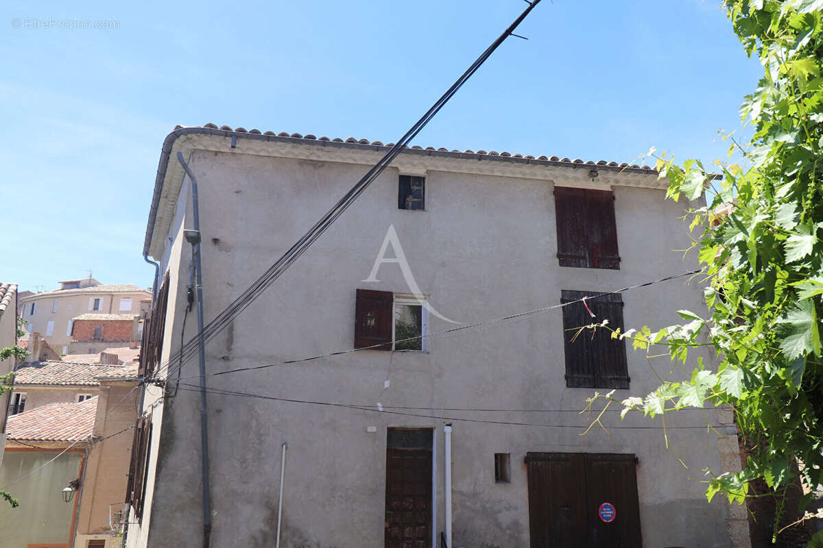 Maison à VALENSOLE