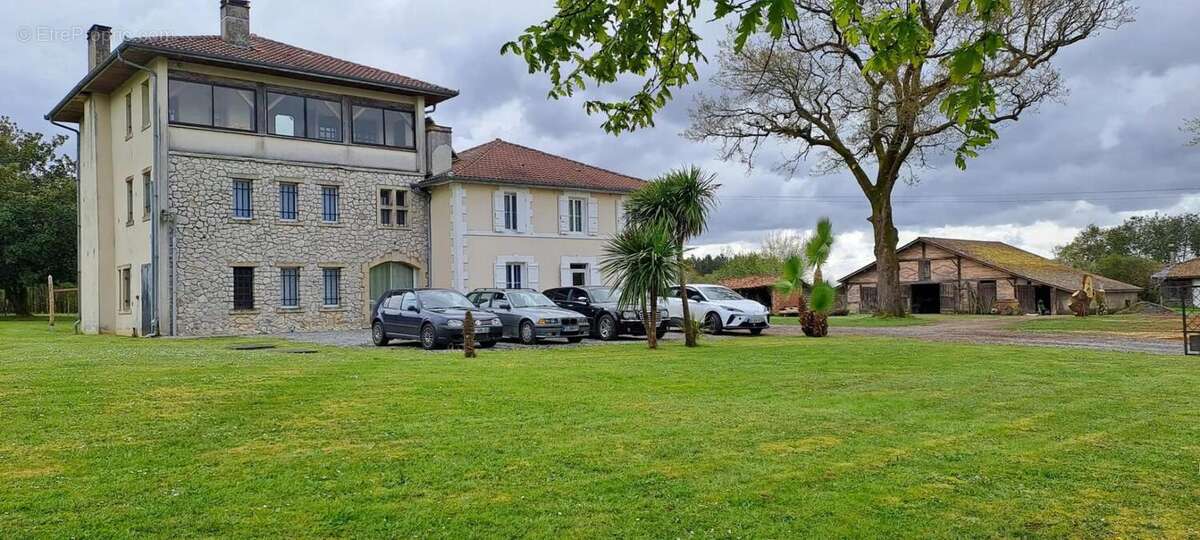 Maison à VILLENAVE