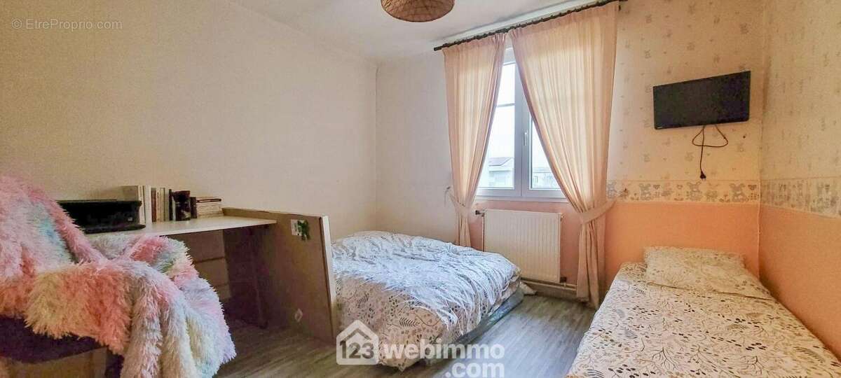 chambre 3 - Maison à VERDUN