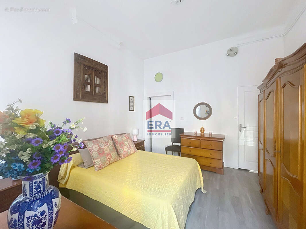 Appartement à MARSEILLE-3E