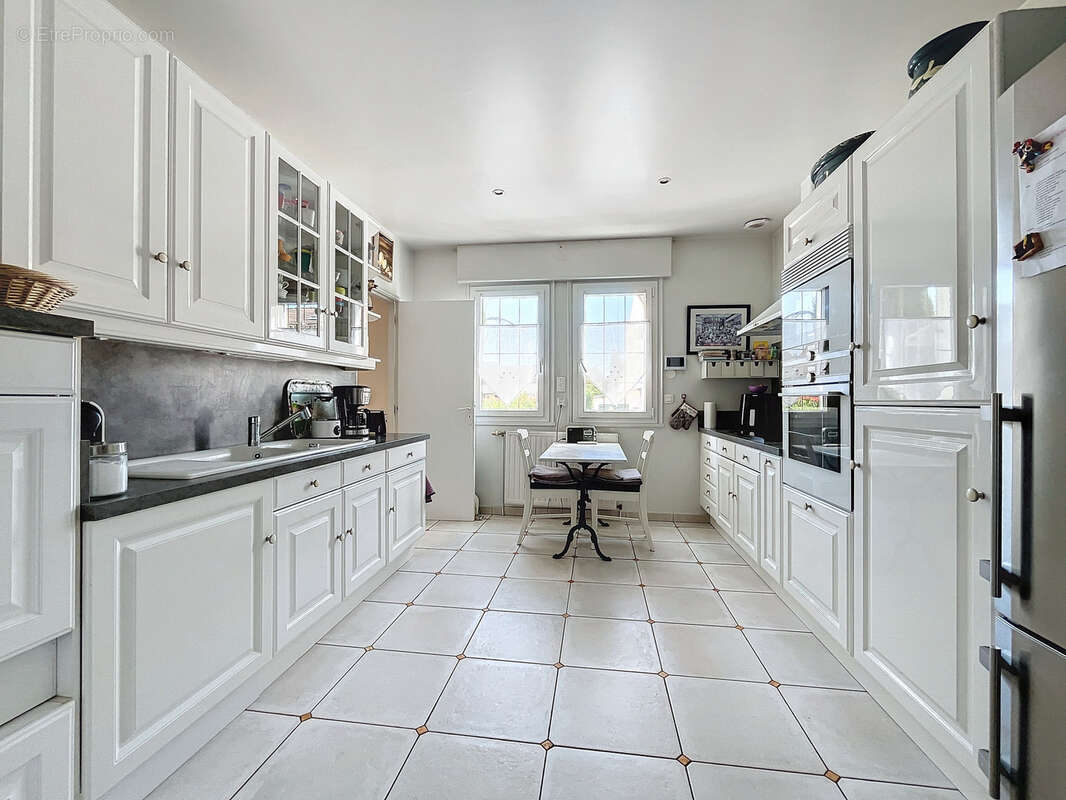 Maison à TOURNON-SUR-RHONE