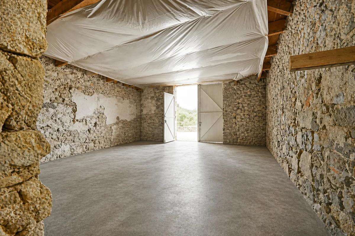 Charmante maison à rénover -  Saint-Hippolyte-du-Fort - photo 21