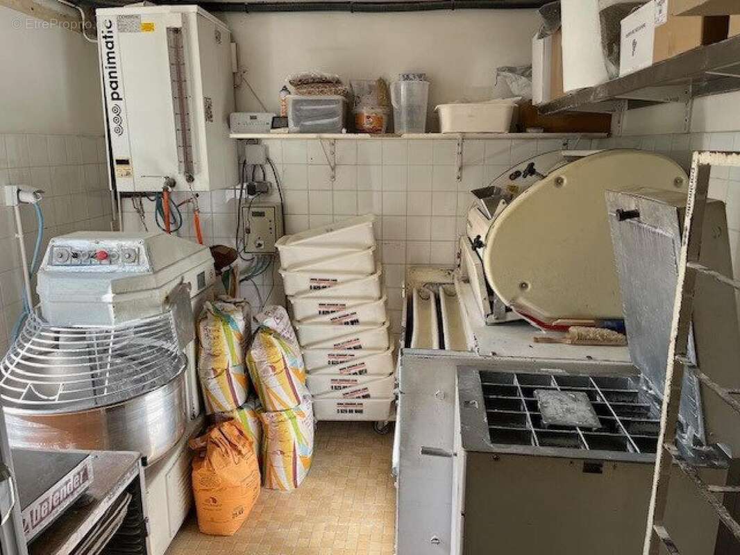 Photo 6 - Commerce à SAINT-DENIS-EN-VAL