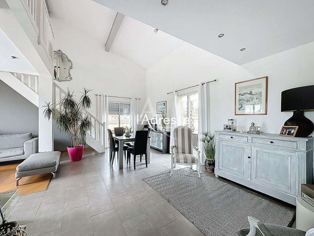 Maison à LAMASQUERE