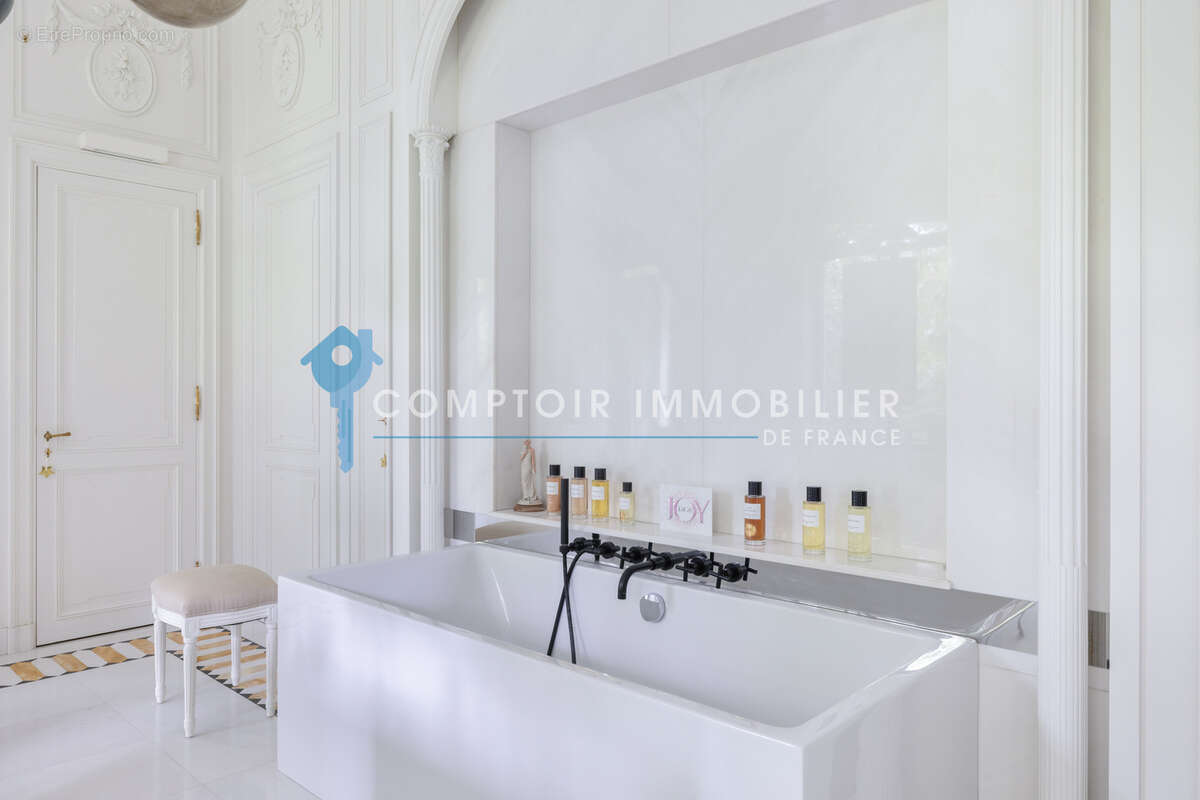 A vendre Dpt Eure (27) proche Pacy sur Eure magnifique Propriété de 1032 m2 habitables sur un parc de 13 ha - photo 16
