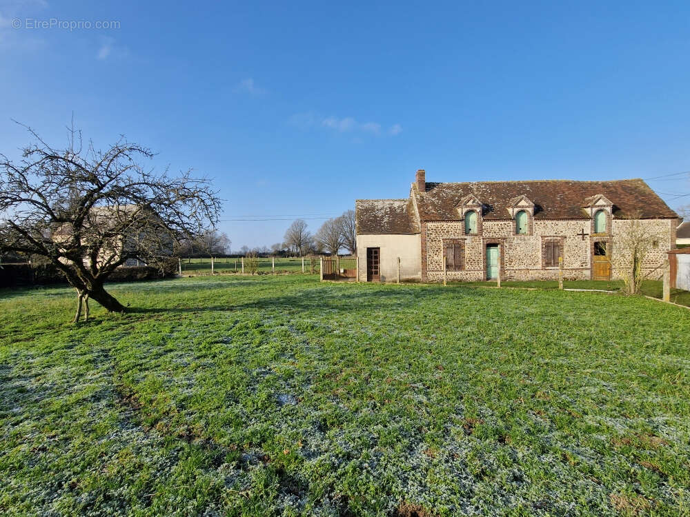 Maison à SAINT-ELIPH