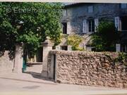 Maison à SAINT-JEAN-DE-MARUEJOLS-ET-AVEJAN