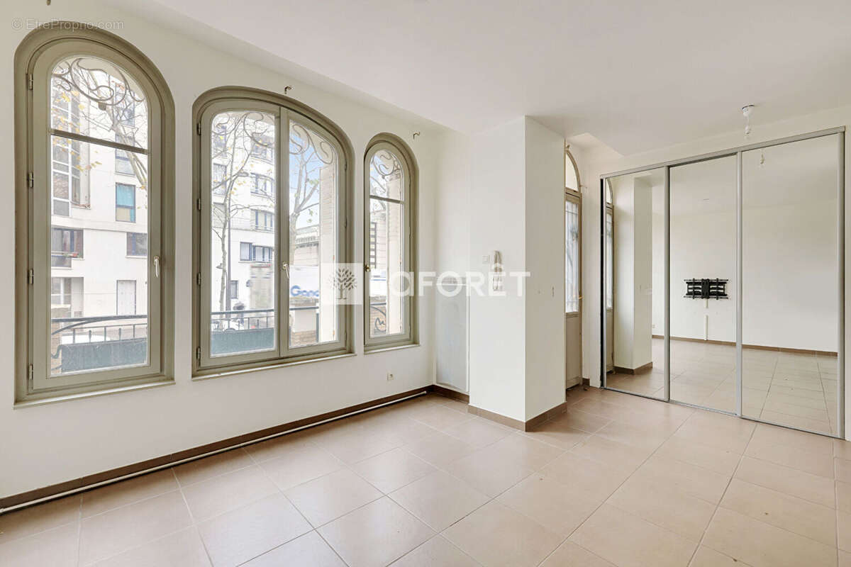 Appartement à PARIS-15E