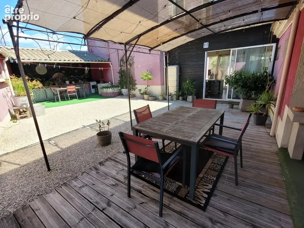 Belle propriété de 286 m² avec gîte et piscine - 10 pièces - 286 m² - photo 25