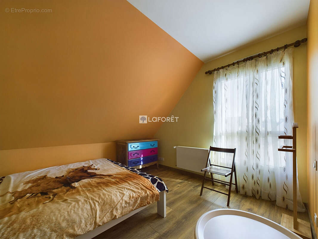 Maison à POULLAN-SUR-MER