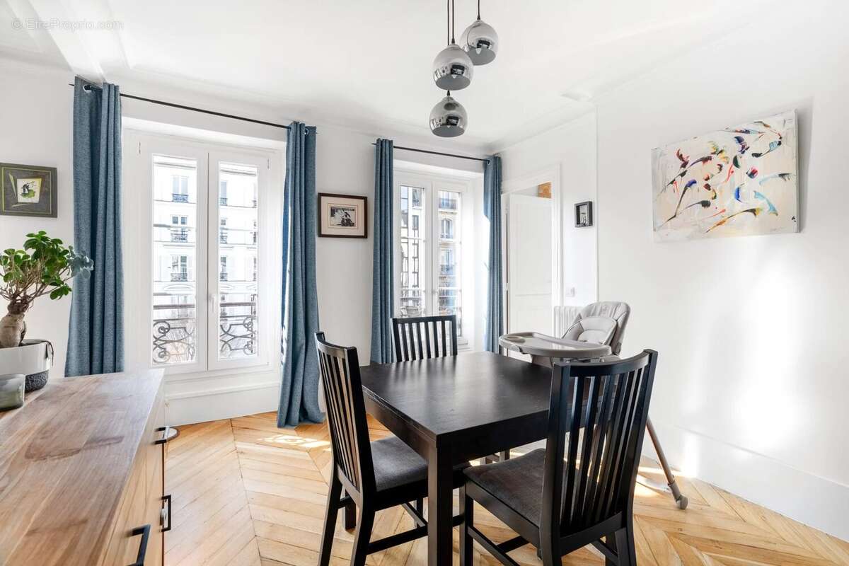 Appartement à LEVALLOIS-PERRET