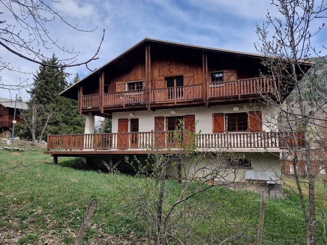Maison à LA SALLE-LES-ALPES