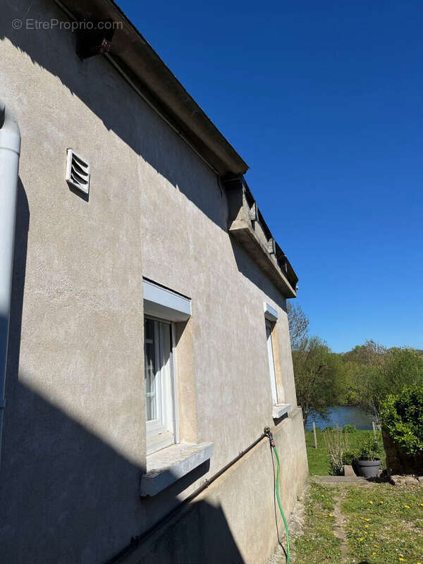 Maison à CRIQUEBEUF-SUR-SEINE