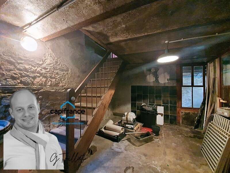 Commerce à LE PONT-DE-BEAUVOISIN