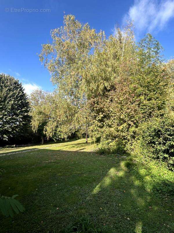 Maison à VARENNES-VAUZELLES