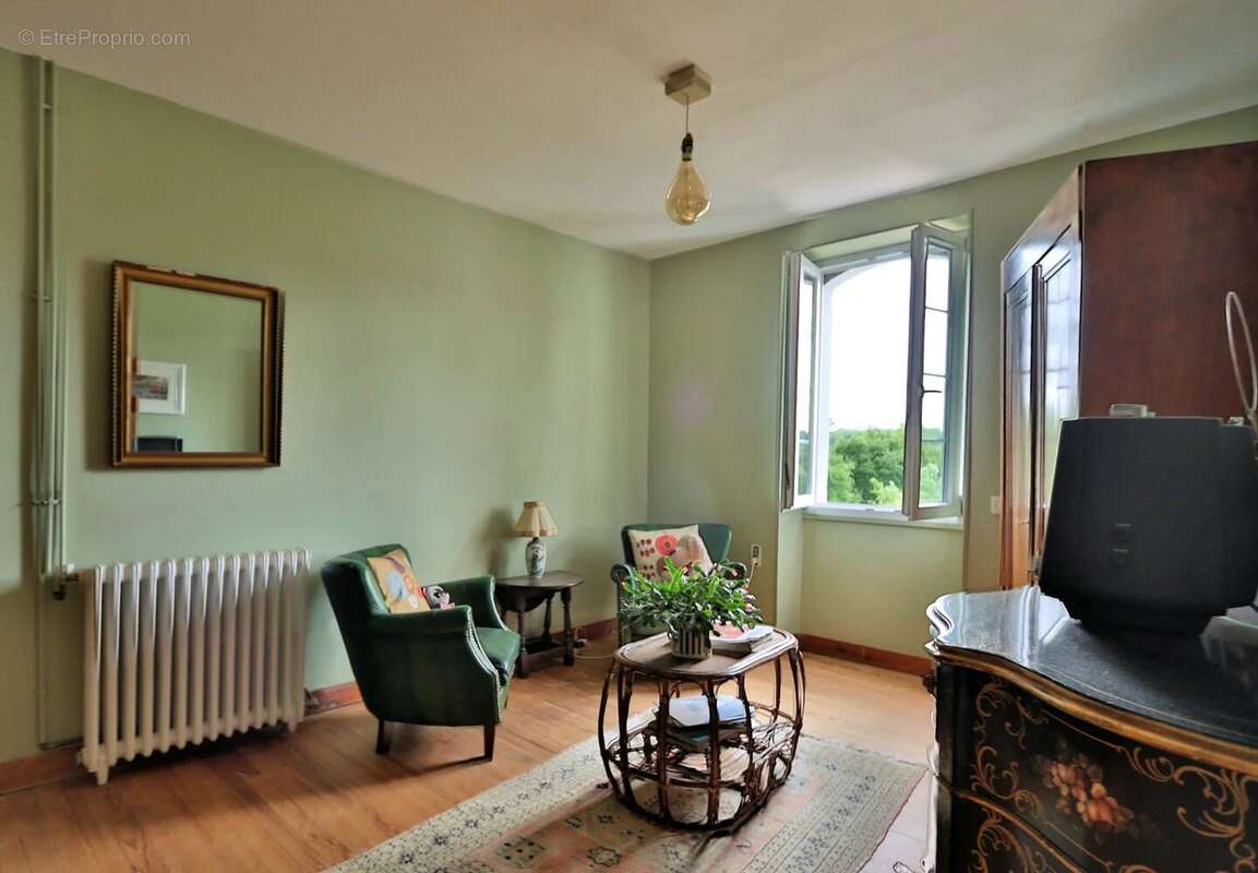 Maison à MADIRAN