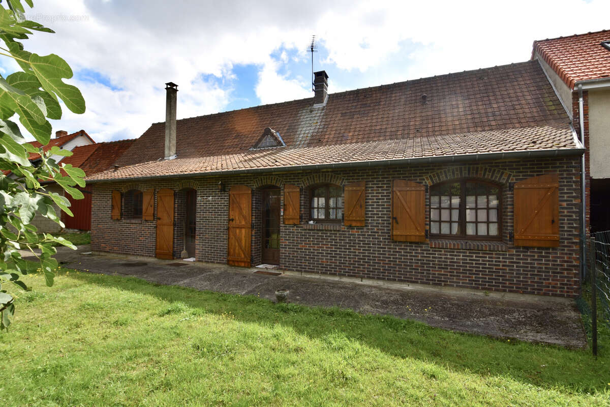 Maison à VIGNACOURT