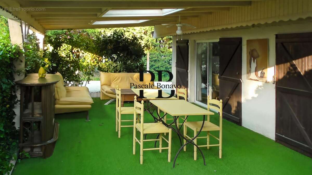 Maison à VENDAYS-MONTALIVET