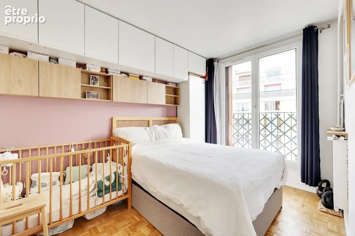 Paris 19, buttes chaumont, deux pièces avec balcon en étage élevé avec ascenseur. - photo 5