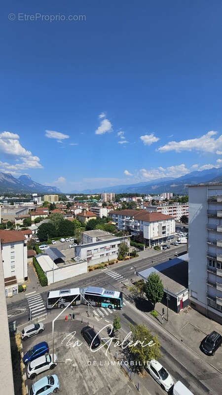 T4 en dernier etage a saint martin d'heres - photo 2