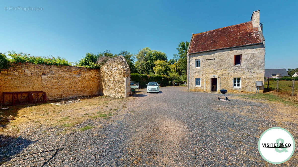 Maison à USSY