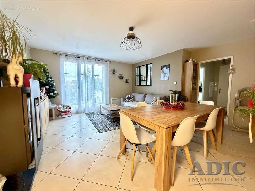 Maison à DAMMARTIN-EN-GOELE