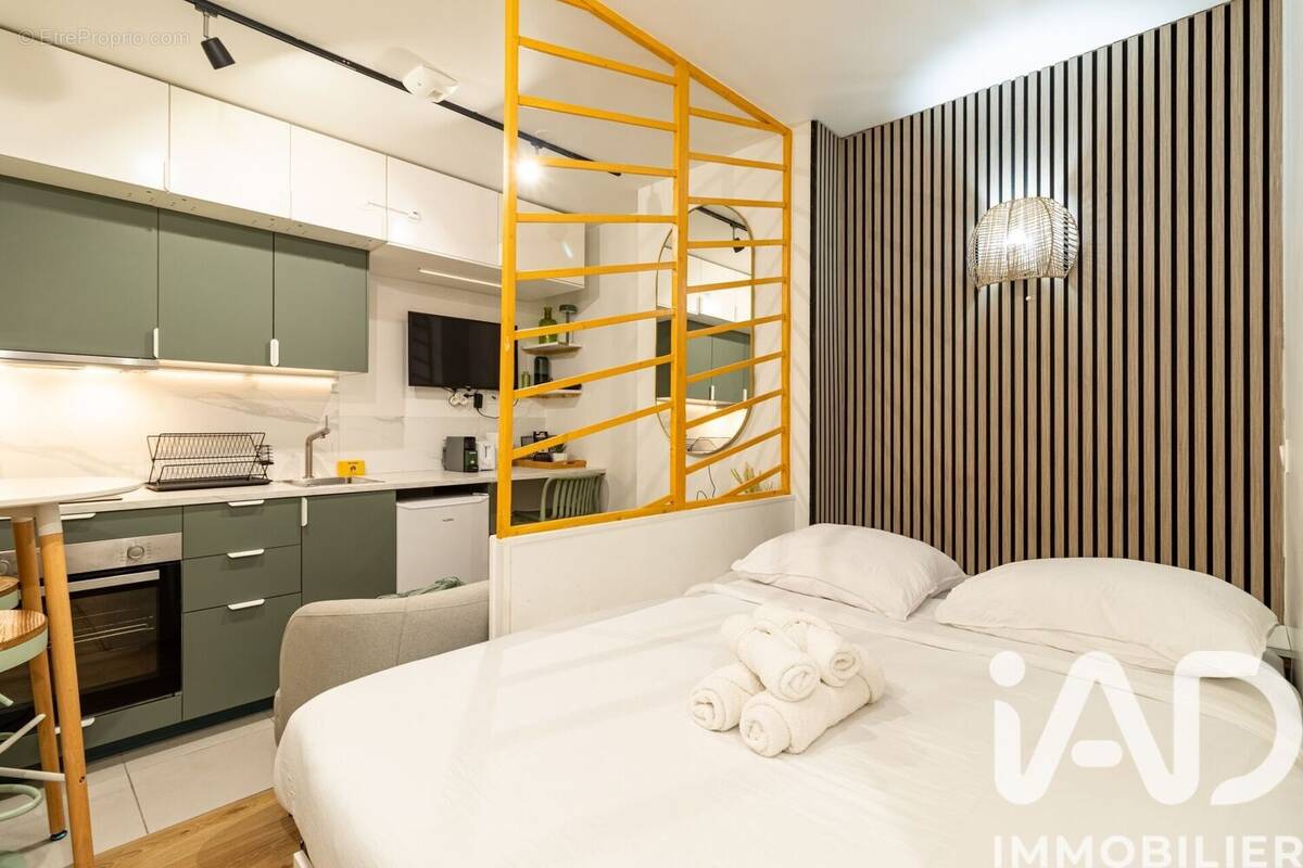 Photo 1 - Appartement à PARIS-10E