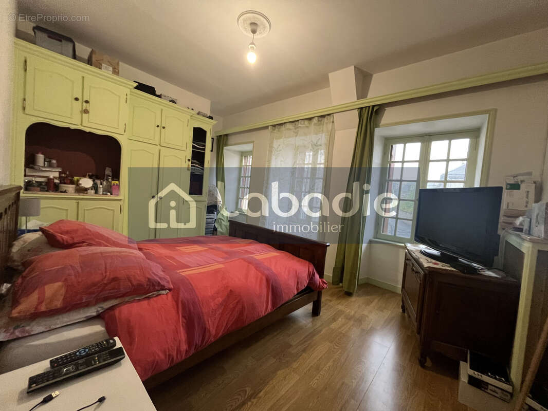 Maison à TESSY-SUR-VIRE