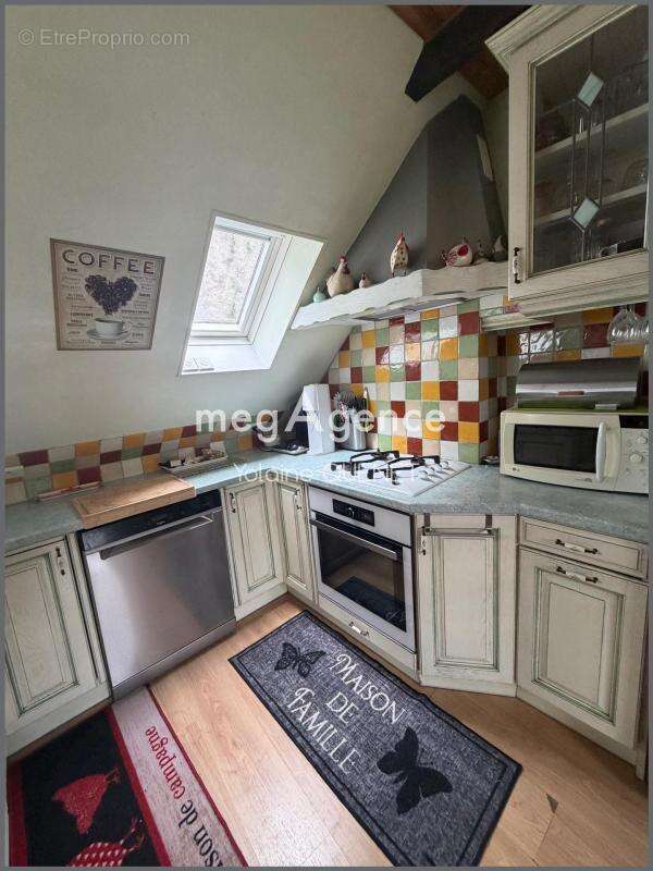 Maison à ENTRAYGUES-SUR-TRUYERE