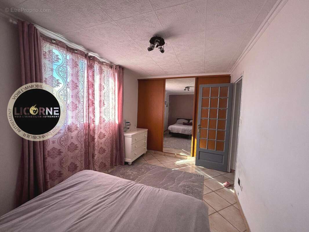 Appartement à MARSEILLE-15E